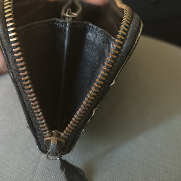 Black Gucci wallet - Picture 9 of 13